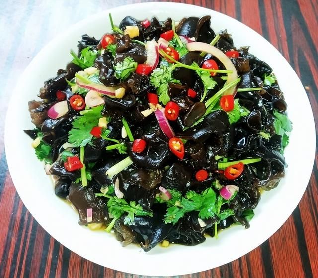 建议老年人:5种“碱性”蔬菜要常吃!保持酸碱平衡,越吃越健康