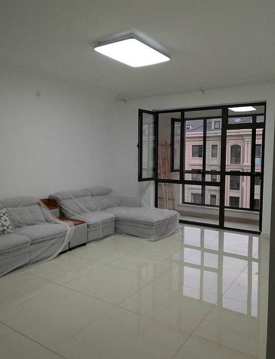 晒晒我的婚房,也就比毛坯房强一点,估计你都没见过这么寒酸的!