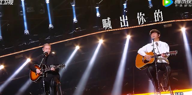 王牌对王牌|《天赐的声音》梁龙难得正经唱歌，周深专业解读引发共鸣