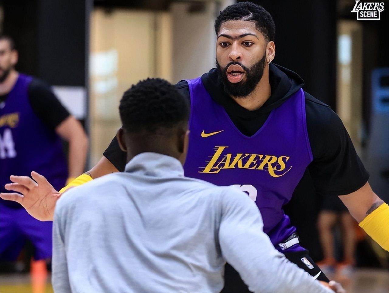 勒布朗·詹姆斯|有人钓鱼，还有人玩起了吃鸡，只有老詹姆斯休赛期还在训练