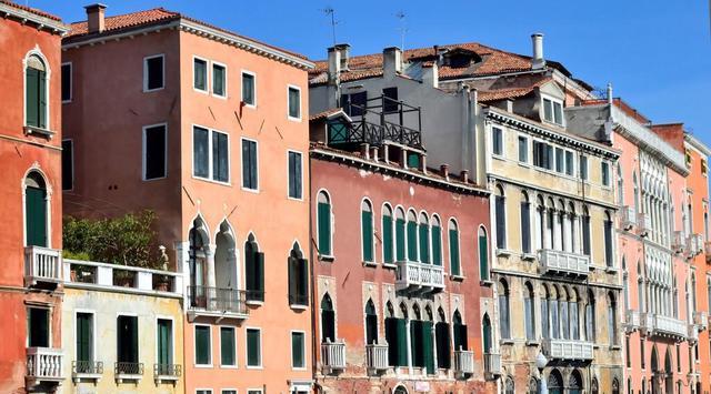 商品房|黄金位置的“安置房”,存在三大硬伤,购房时注意这几条