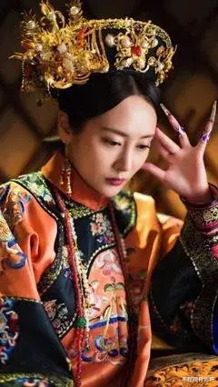 金玉妍|?如懿传：同样是反派，为何魏嬿婉那么遭人恨，而却都同情金玉妍