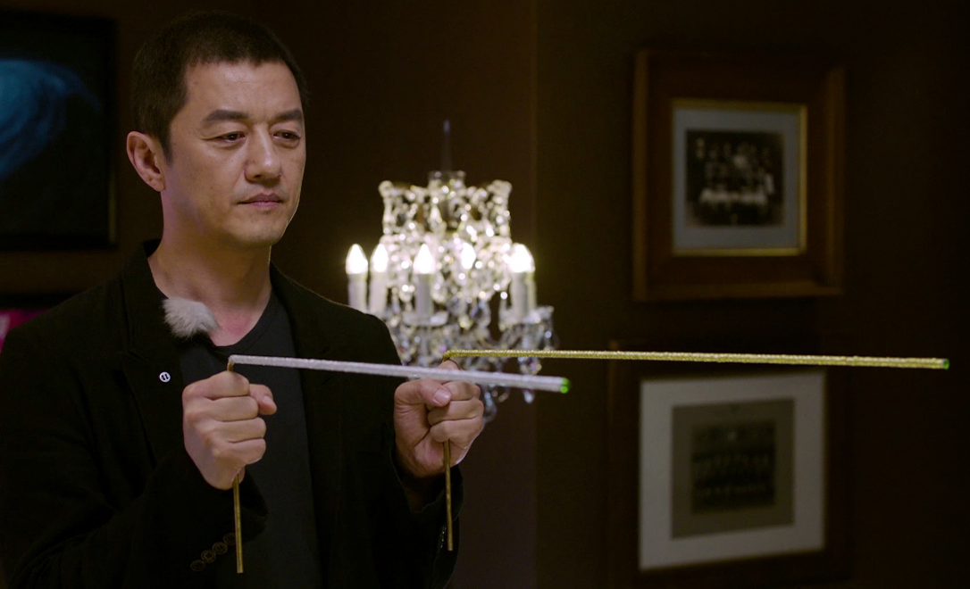 李亚鹏|李亚鹏51岁又生小儿子，李嫣一张照片，牵出与王菲欺瞒多年的秘密