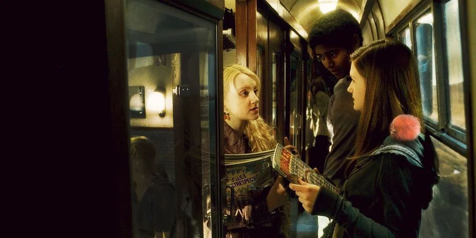 |《哈利波特》：曾公开表白哈利，小说中才有的金妮故事