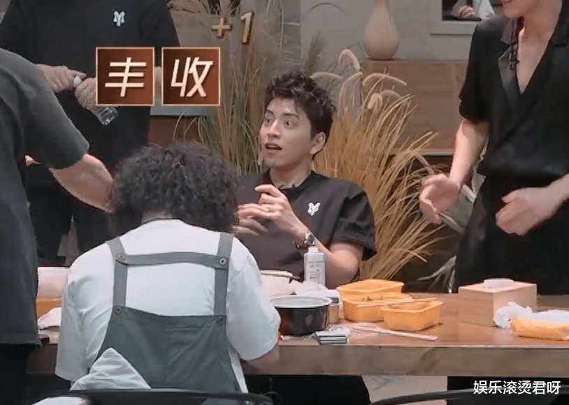 吴卓羲|披荆斩棘2：哥哥们吃剩菜，谁留意吴卓羲做了啥？修养是装不出来的