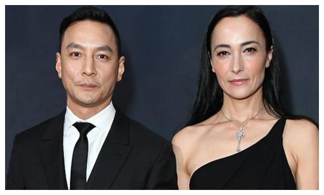 吴彦祖|吴彦祖老到认不出,48岁的年纪看着像60岁,一脸褶子发际线堪忧