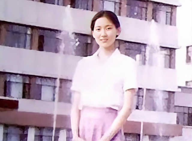 央视|“央视主播”李修平:42岁再婚娶大10岁丈夫,至今没有孩子