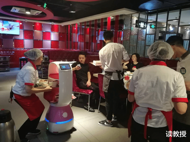 电子商务|上海机器人独角兽：估值65亿，出货量超3万台，餐饮配送排名第一