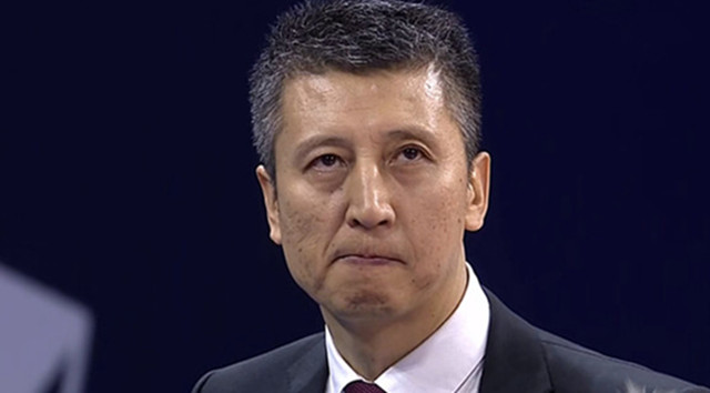 郭士强|拼过了！就够了！最后1节落后20分！镜头对准老叔：不甘心但很平静