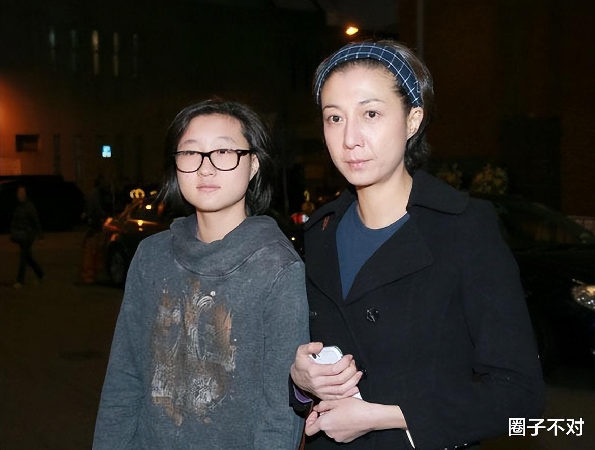 明星|10位明星私生子近况,有的被亲妈嫌弃,有的19年不知生母是谁