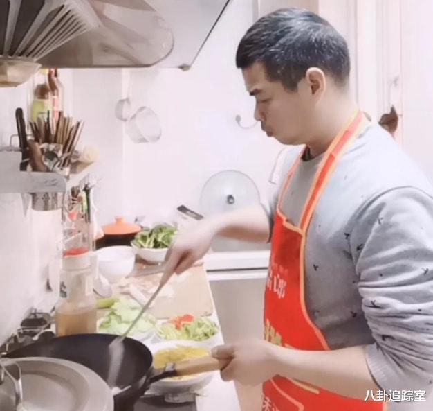 陈欣予|姚家女儿直播被攻击:再死几个,脸色难看险崩溃,?网友:恶毒!