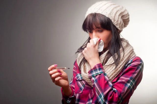 近视|更年期女性，为什么经常浑身疼？医生：4种食物，或能减轻不适感