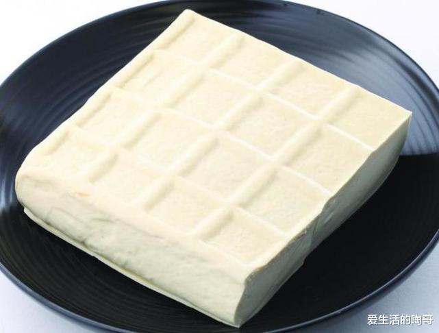 胶原蛋白|女人40岁后,不管有钱没钱,建议多吃这4样,脸色红润,显年轻