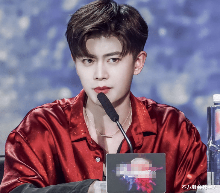 任嘉伦|卖惨与“造假”,救不了任嘉伦