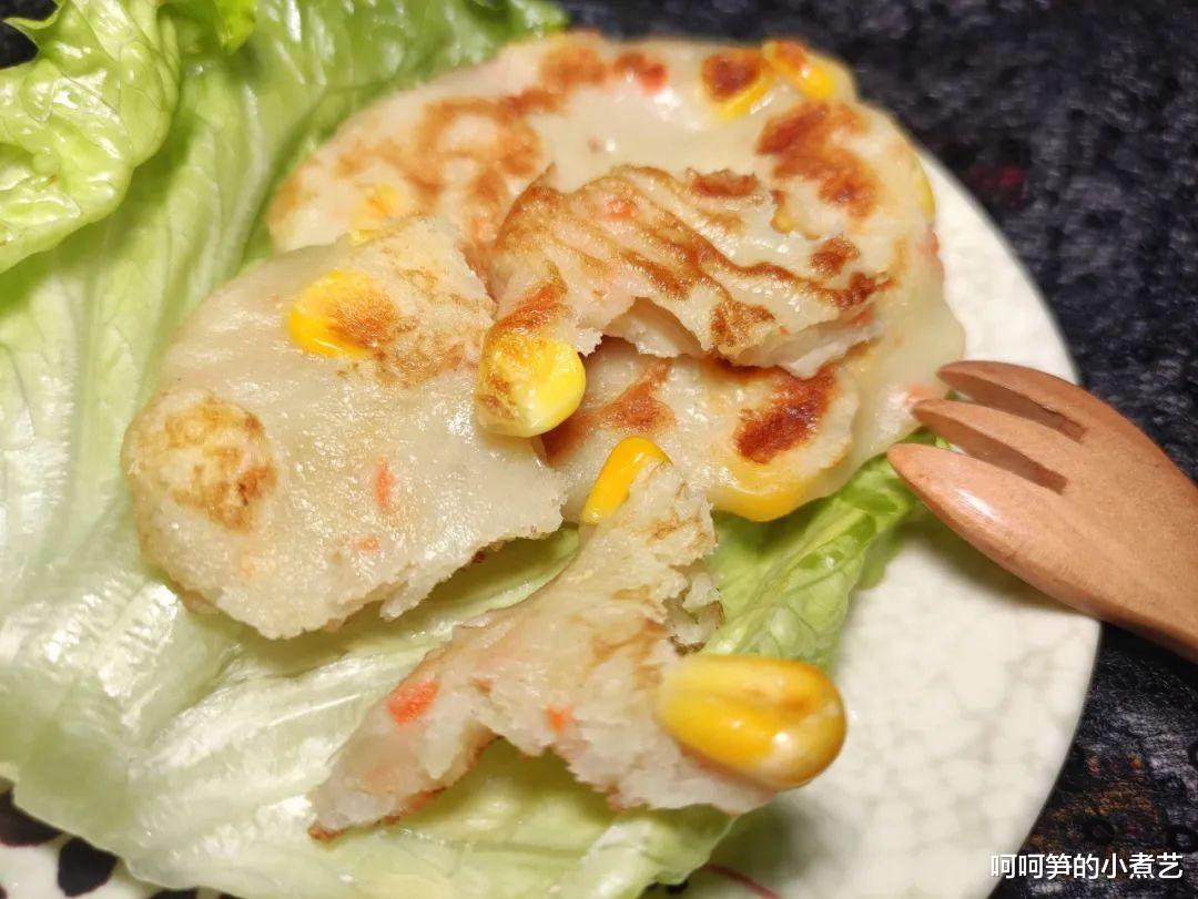 鱼肉别老煮着吃，教你做成鱼饼，软糯香滑，营养丰富，百吃不厌