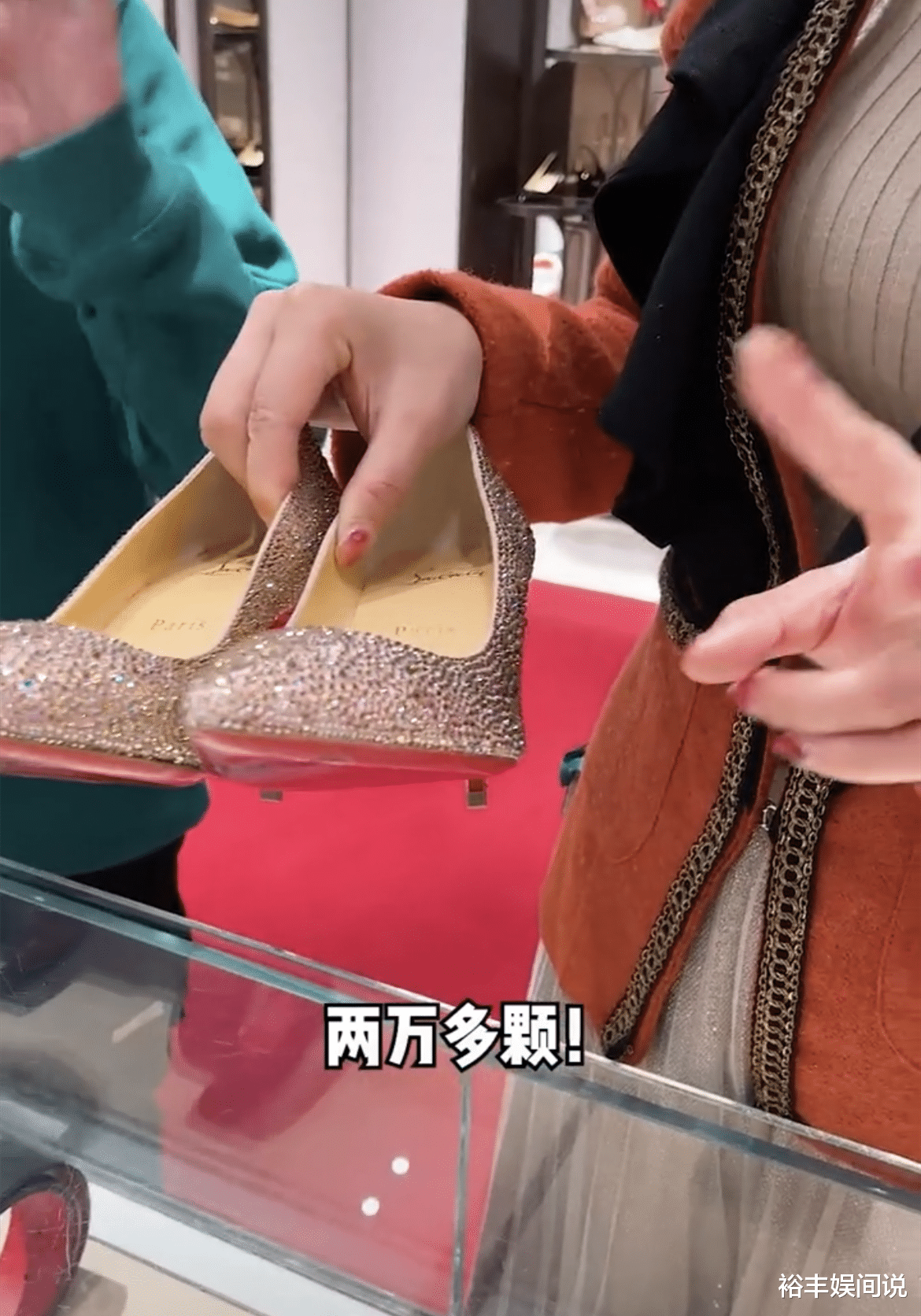 刘诗诗|猴哥妻子何钰欣备婚日记，婚纱50万，婚鞋2万多，刘诗诗同款秀禾