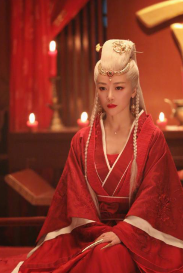 倚天屠龙记|出道26年作品上百部却始终没有大红过，出演《倚天屠龙记》成颜值担当