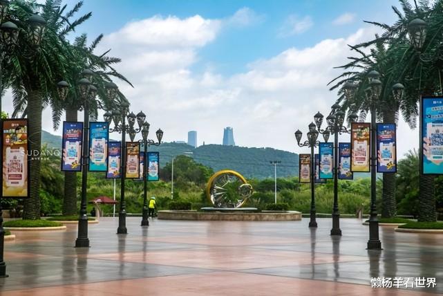 白内障|带食物入园合理吗?带盖饭入园被拒,方特回应:不允许外带熟食!