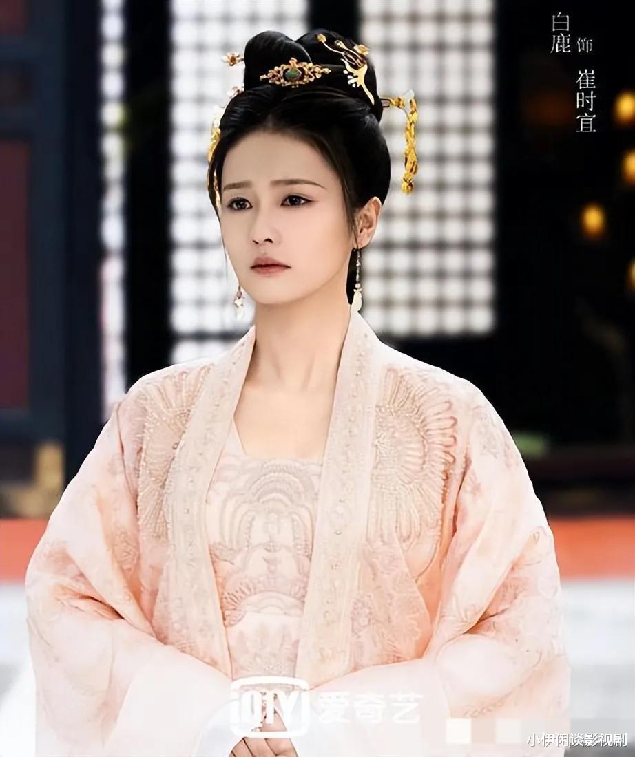 白梦妍 28岁白鹿素颜无滤镜出演《警察荣耀》，打脸了多少半永久的磨皮脸