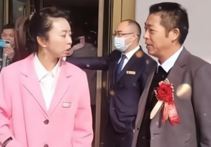 |飘了?网友喊话田静妹妹没有许敏谁认识你,田大怼回复真硬气