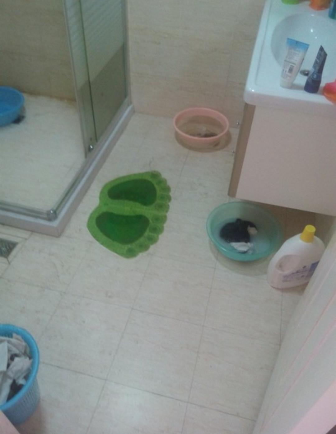 娶个懒货媳妇，新房不到半年乱成了狗窝，你们谁有我可怜？