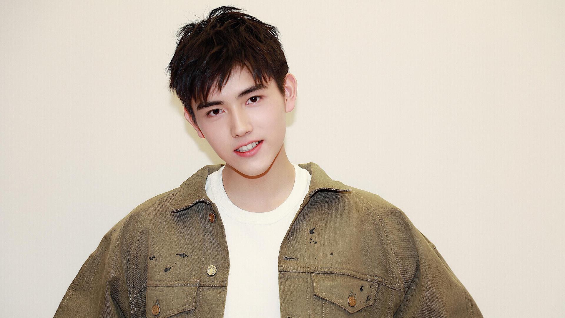 陈飞宇|陈飞宇一天5瓜！睡粉、撒谎单身、床照被曝、掉粉10万，太生猛了