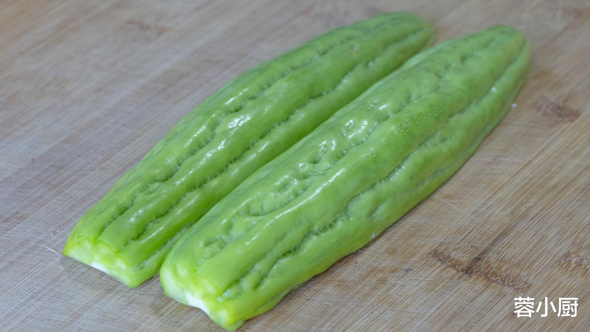 水果|秋天,女人要多吃4道菜,维C含量极高,营养防秋燥,皮肤好不显老