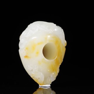 和田玉籽料|旧藏【和田玉籽料 螭龙 挂扣把件】