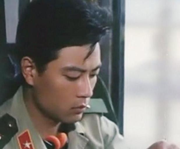 巫刚|“军人专业户”巫刚:从木匠到演员,离婚十几年至今还是单身