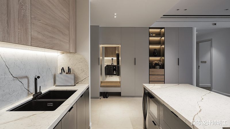 122㎡现代高级黑+灰,大横厅打造开放式布局,原木温馨感十足