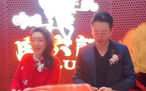 汪小菲|张兰直播间被封，经纪人曝汪小菲婚内外遇，咽不下大S再婚那口气