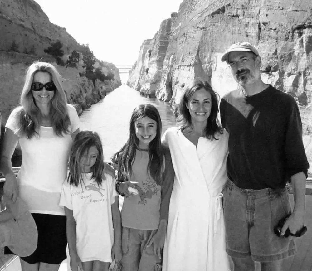 |乔布斯59岁遗孀开心度假，手握167亿遗产，曾说要裸捐不留给后代