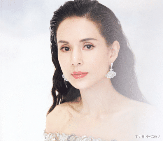 陈紫函|“不老女神”是假的,皱纹堆积、脸僵长斑,生图揭露“人间真实”