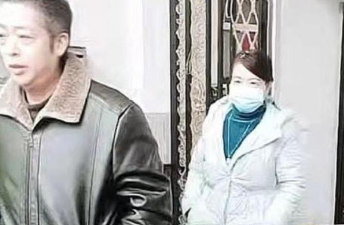 康辉|三观不正！许敏夫妇查真相遭指责闹事，许妈姚爸逛包公祠超幸福