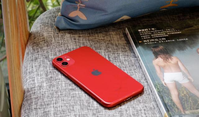 iPhone12：降2100元提前退市，没买的用户开心了