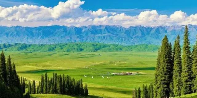 新疆维吾尔自治区|新疆和西藏，如果说只能选择一个地方去旅行，你会选择哪里？