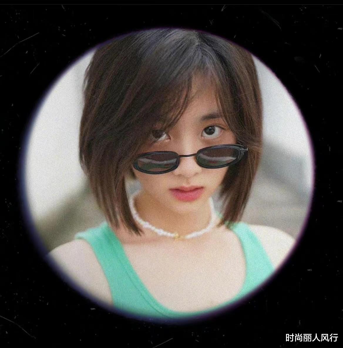 黄磊大女儿侧颜照大爆火！穿休闲装被惊艳到，完美继承爸妈优点