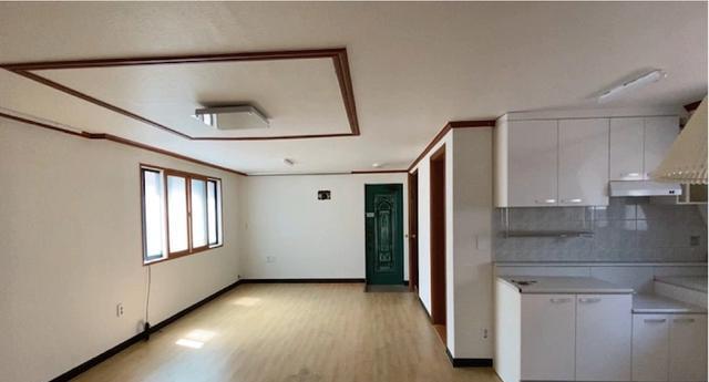 这位韩国女青年,堪称“设计模本”,全屋白墙极干净,圈粉无数!