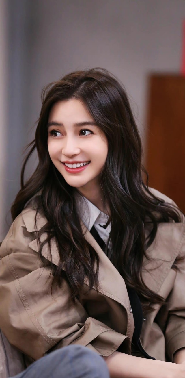 Angelababy|baby戴闪耀婚戒出席红毯，本尊出面力破婚变谣言！