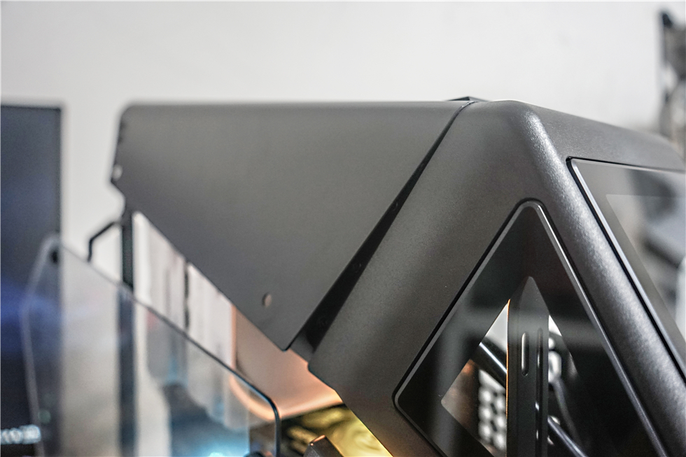 机箱|桌面上的武直——5800X+索泰3080天启+TT阿帕奇MINI机箱装机