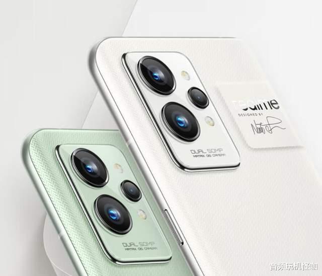 |一主流一冷门,两台手机形成默契对比,购机不要只在意品牌