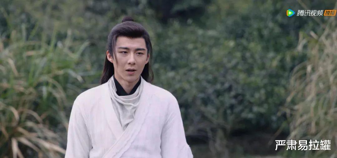 杨超越|李木戈，用杨超越曾舜晞做了个PPT