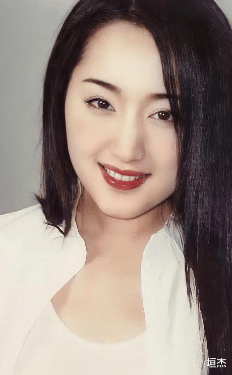 张曼玉|男性眼中的10位“梦中情人”女星,个个风华绝代,让人一见倾心