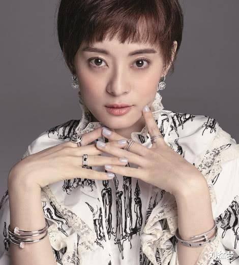 娱乐圈|身材不输柳岩，气质比肩林志玲，有颜会演却不红是娱乐圈一大损失