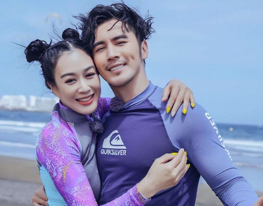 钟丽缇|张伦硕坦言想要孩子但有困难,不满钟丽缇直播哭泣,当场甩脸子