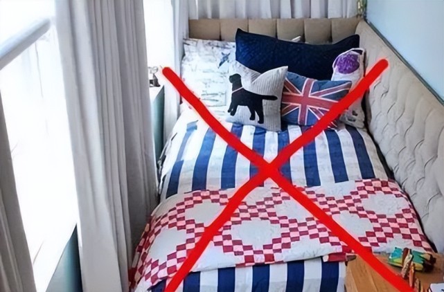 老婆嫌家里小,硬要把阳台改成“卧室”,没想到邻居却上门投诉!