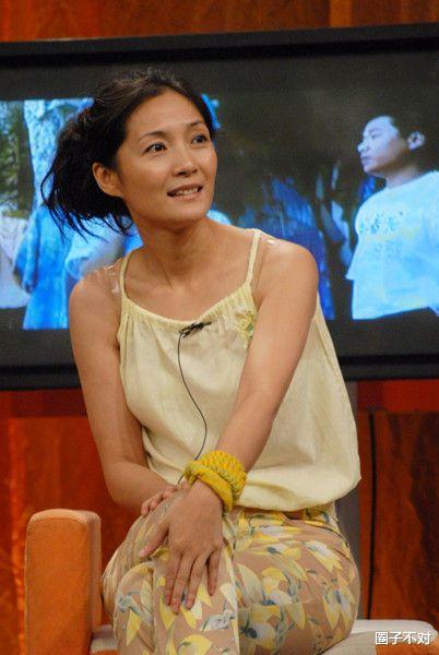 张子健|“女富豪”方芸：带着儿子嫁给“元芳”张子健，一家四口生活甜蜜