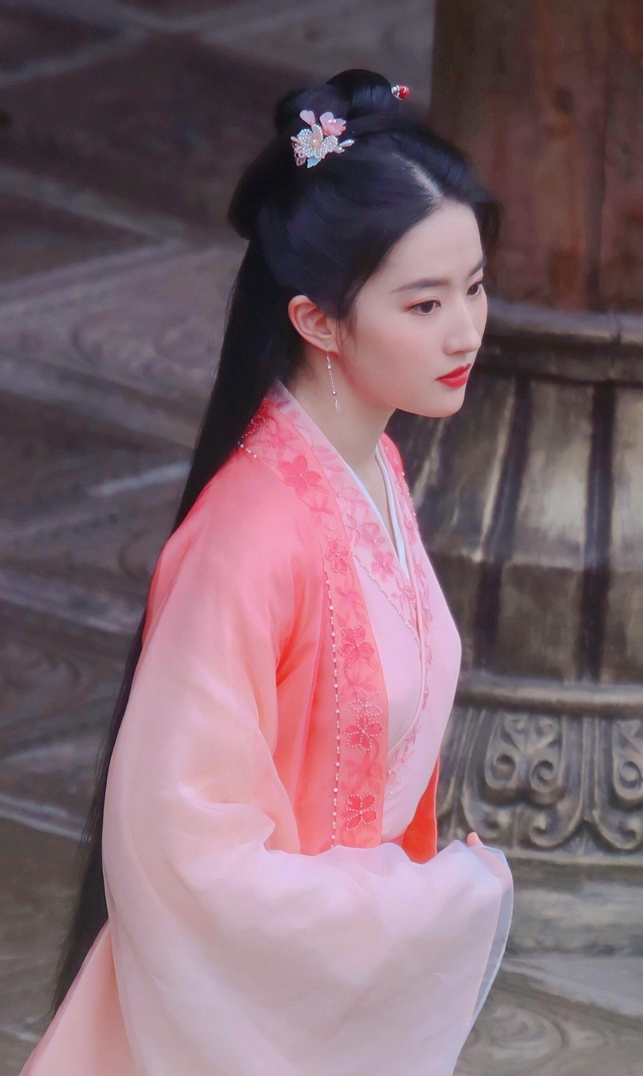 预告片|刘亦菲的赵盼儿，如今娱乐圈能有这样画中人的古装颜值真的不多！