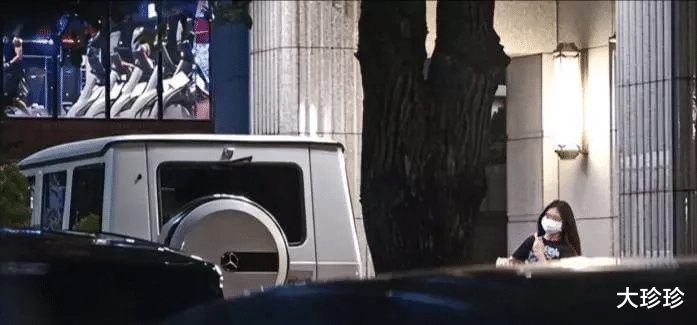 曹格|真离了!曹格妻子带儿女搬近新家,12岁女儿瘦脱相成皮包骨好吓人