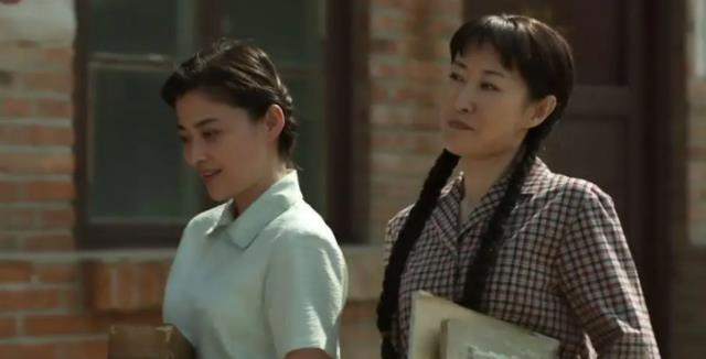 父母爱情|父母爱情：江德华为何死乞白赖要嫁给老丁？其中暗藏人性的贪婪